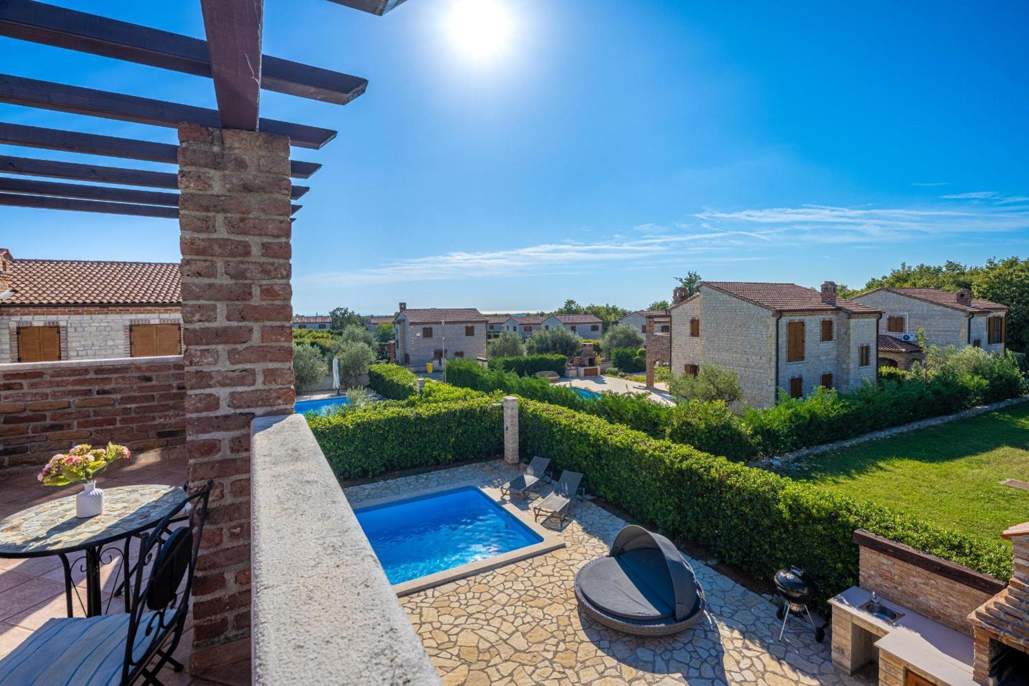 Villa Paradis 6 Jursici Exterior photo