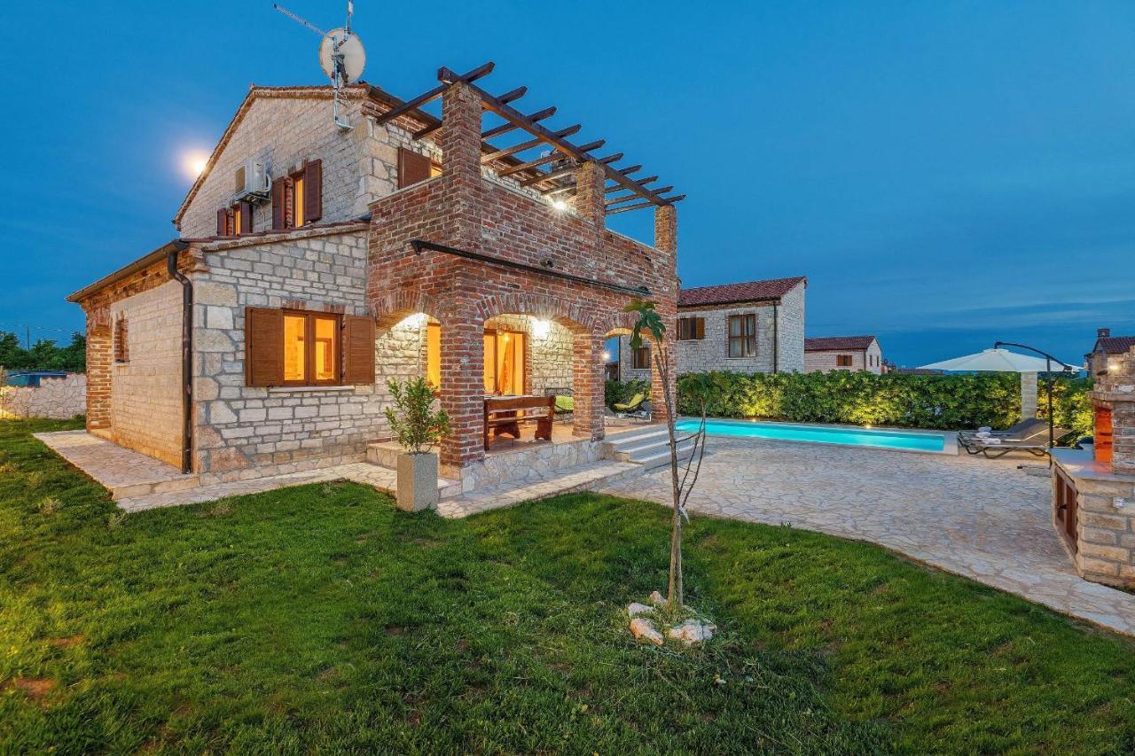 Villa Paradis 6 Jursici Exterior photo